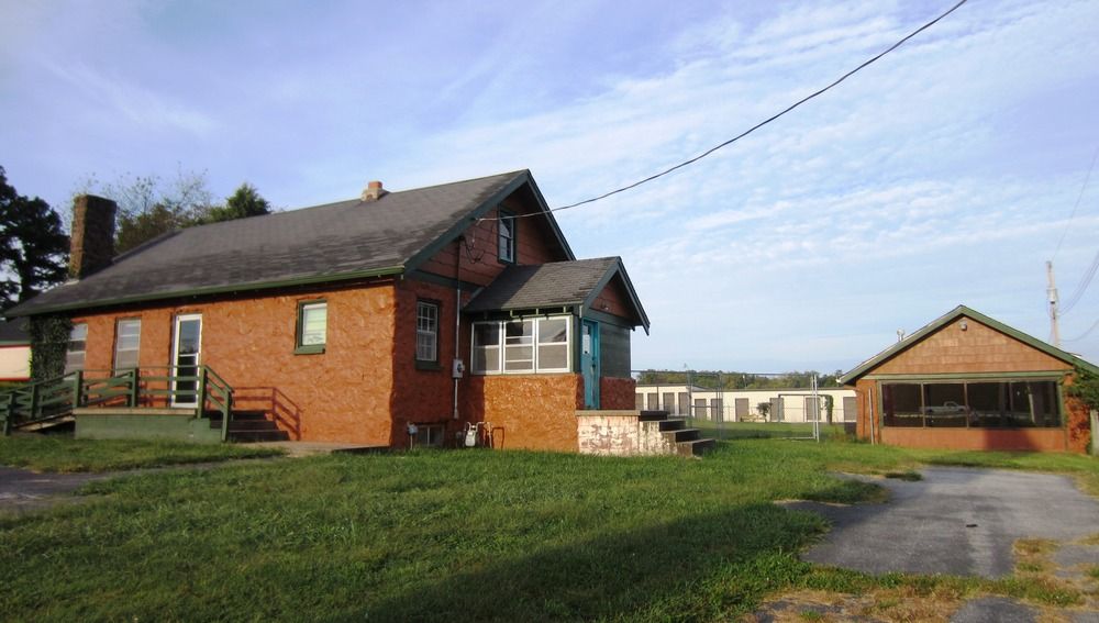 5135 S Campbell Ave, Springfield, MO 65810
